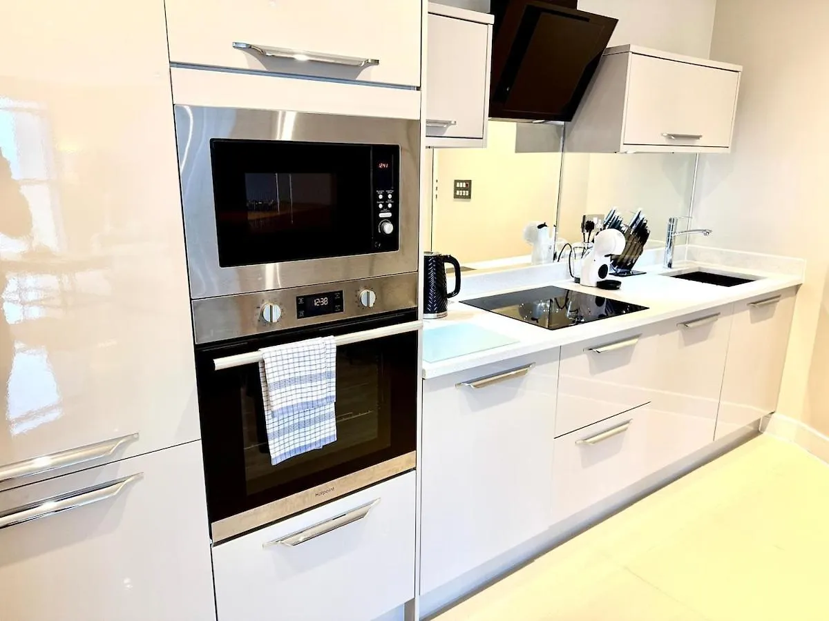 Luxe Cardiff Centre Apartment Free Parking